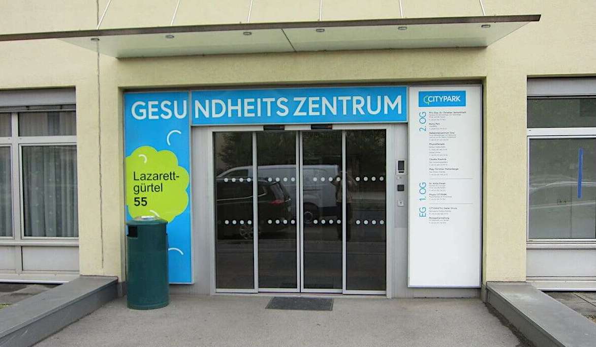 Eingang zum Citypark Gesundheitszentrum