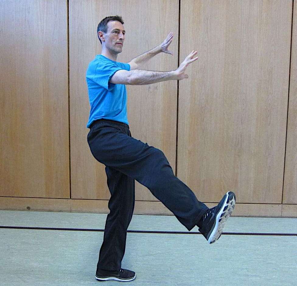Taiji Fußstoß mit der Ferse demonstriert von Christian Waltenberger beim Training in Graz