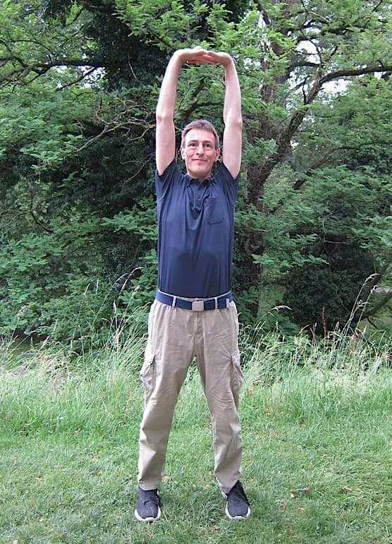 Traditionelles Baduanjin Qigong der 8 Brokate für vitale Faszien